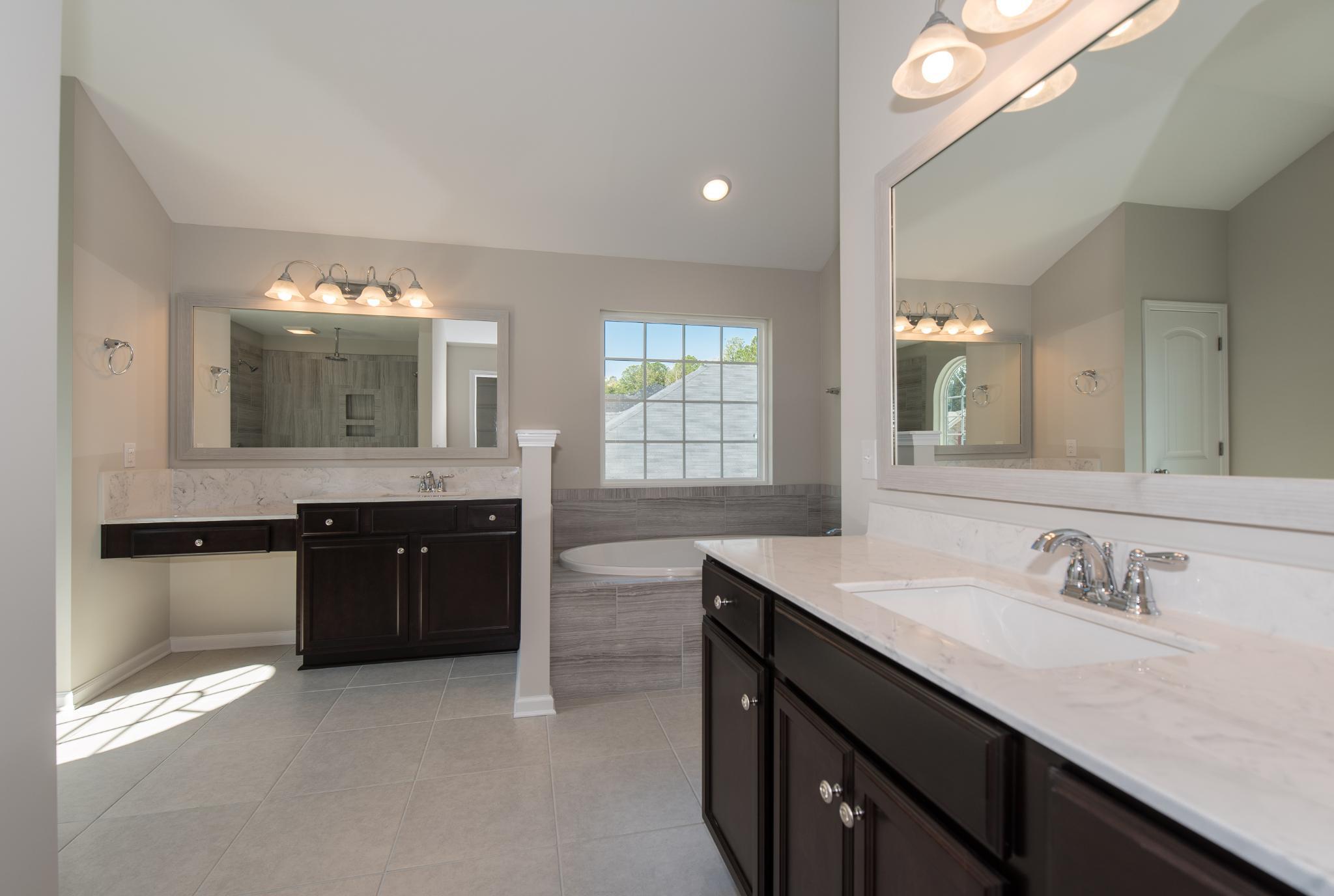 Blackbeard – Owner’s Bathroom with Dual Vanities | Ernest Homes