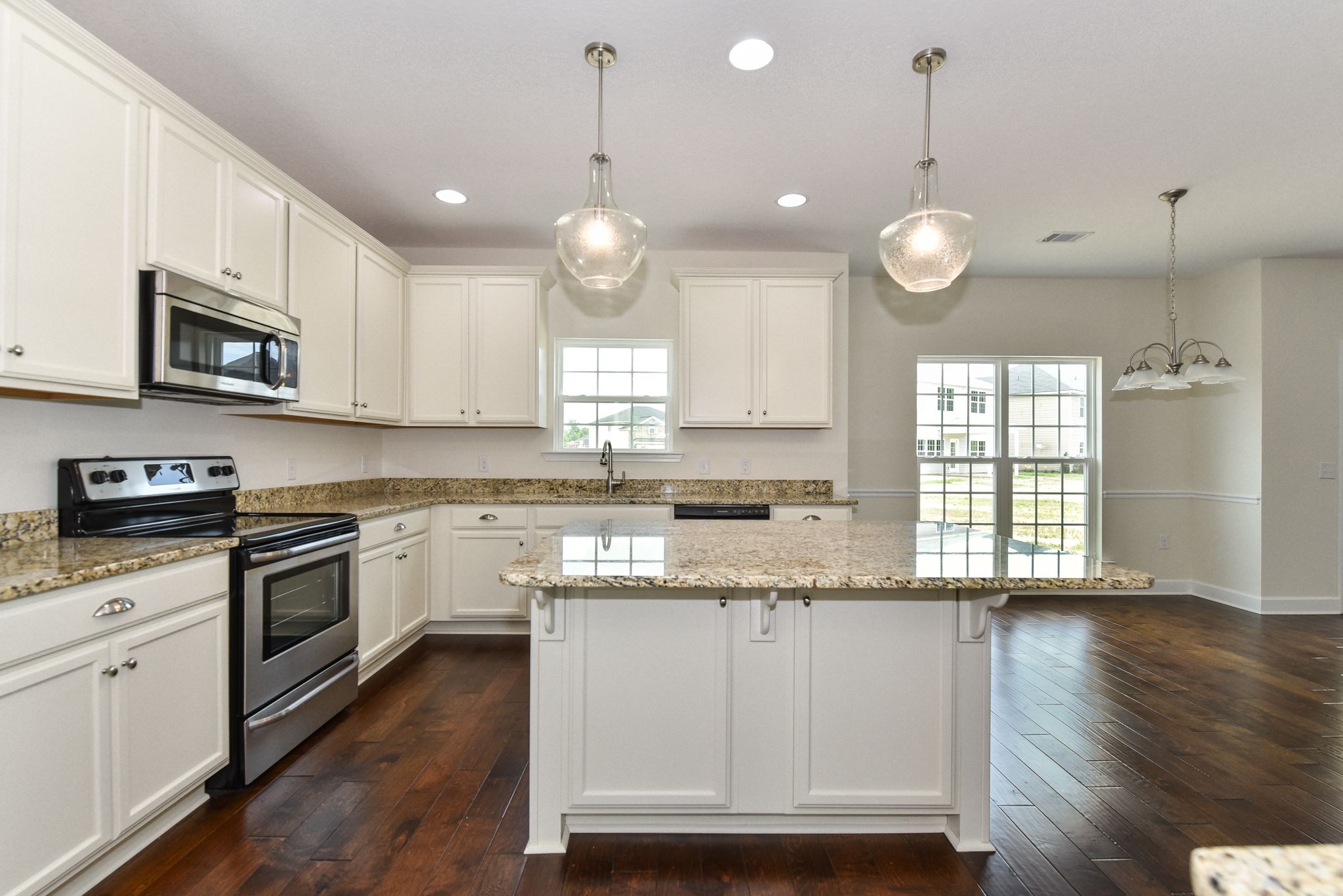 Blackbeard - Kitchen with Chef's Island | Ernest Homes