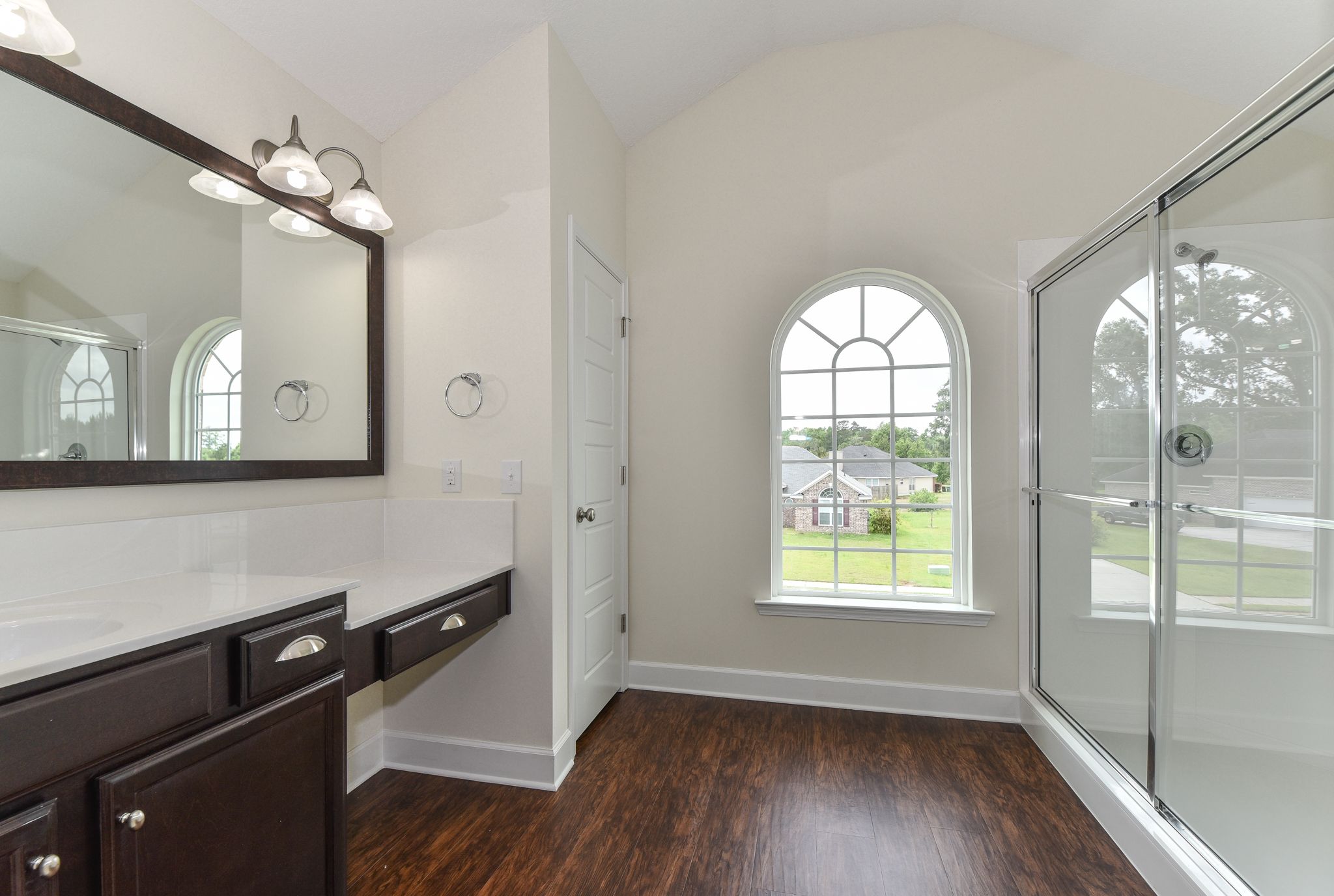 Blackbeard – Owner’s Bathroom with Dual Vanities | Ernest Homes