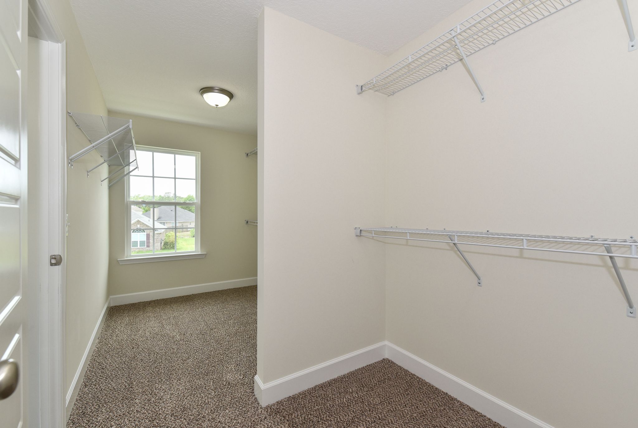 Blackbeard – Spacious Owner’s Walk-In Closets | Ernest Homes