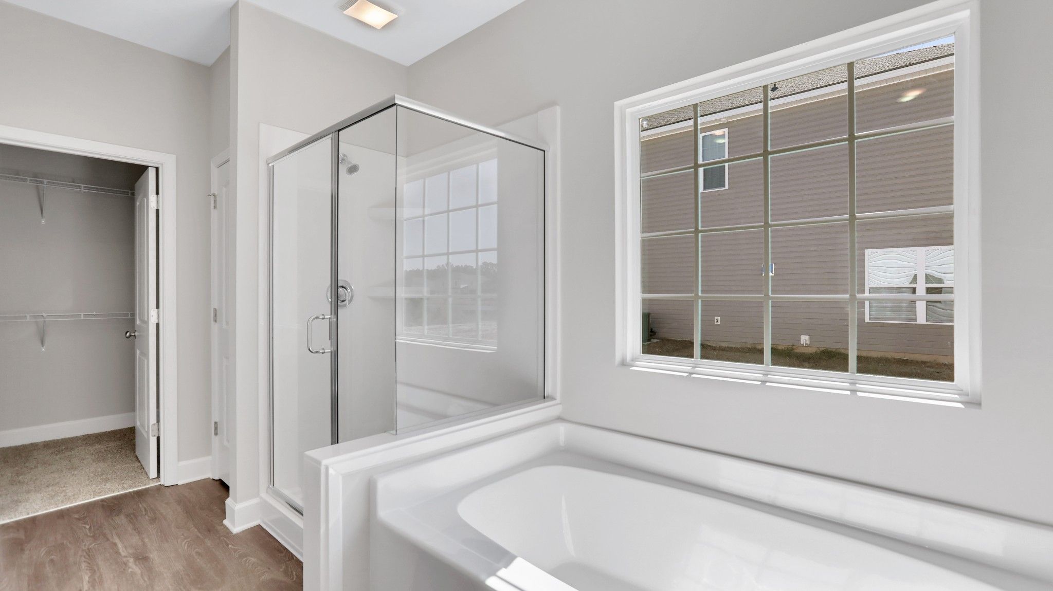 Kingston - Owner's Bath and Walk-In Closet | Ernest Homes