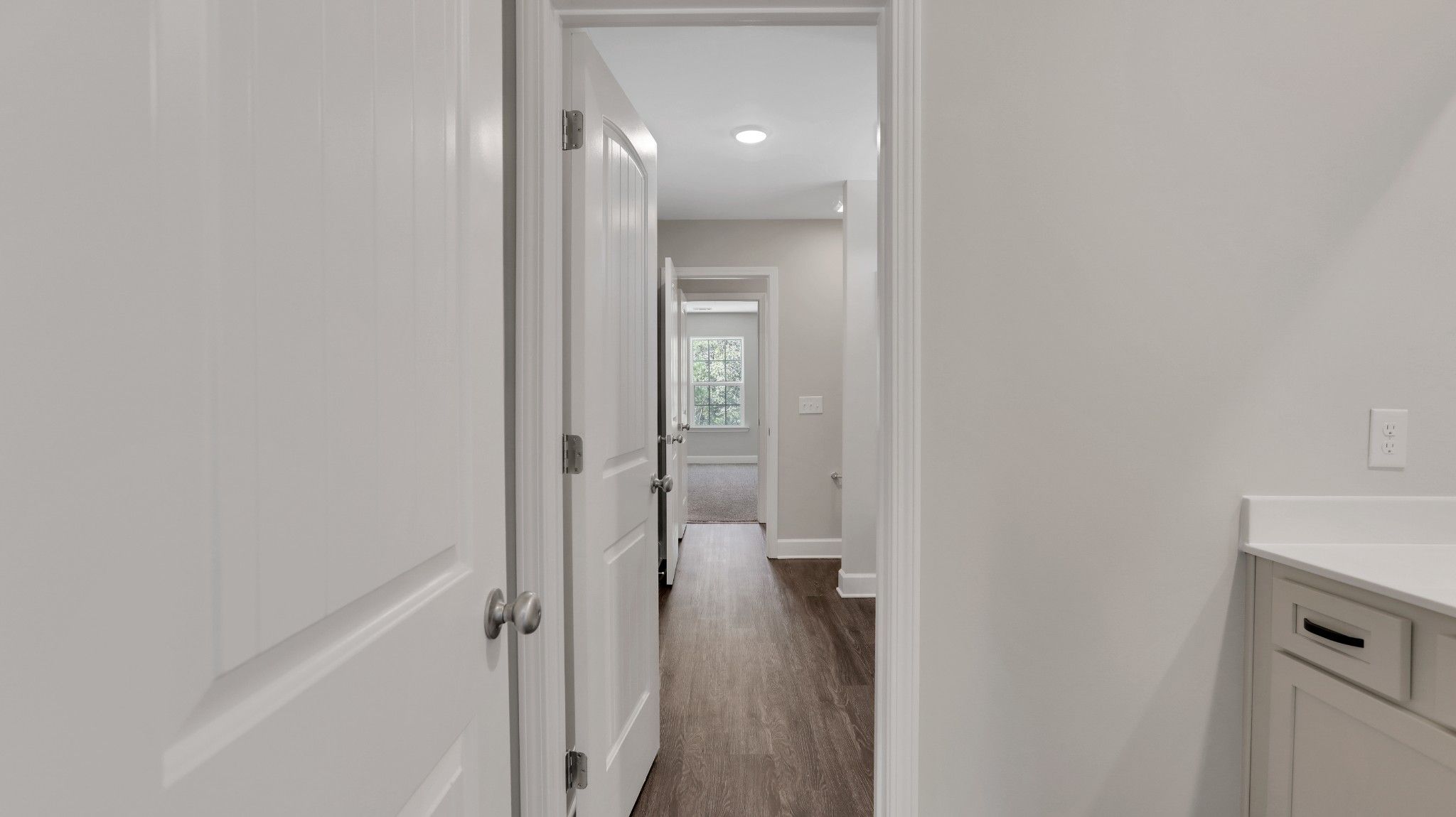 Kingston - Jack-n-Jill Bathroom | Ernest Homes