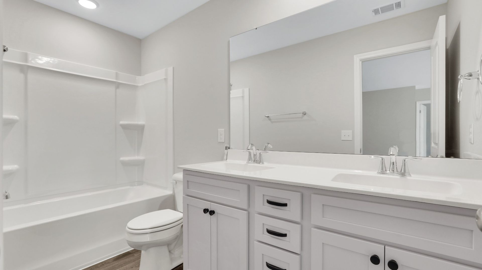 Kingston - Bath 2 | Ernest Homes