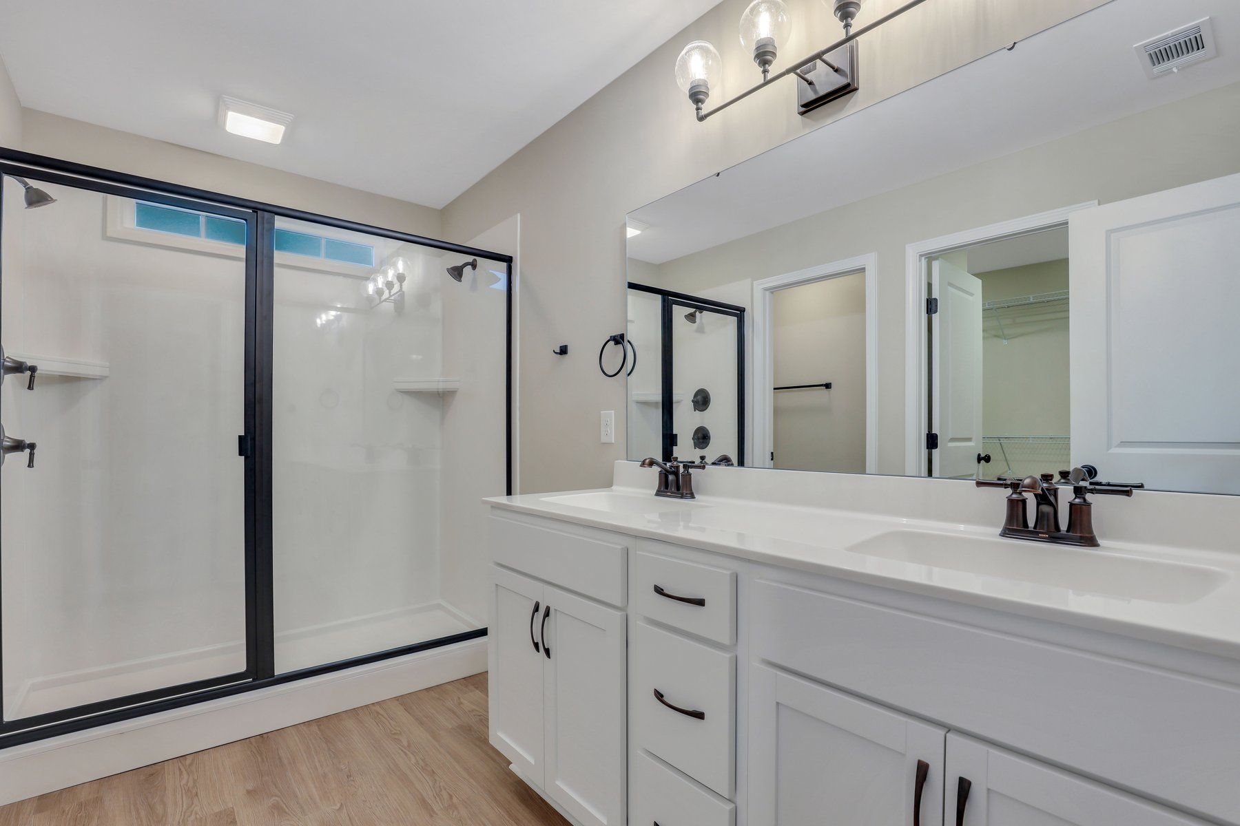 Madison – Optional Owner’s Bath and Vanity