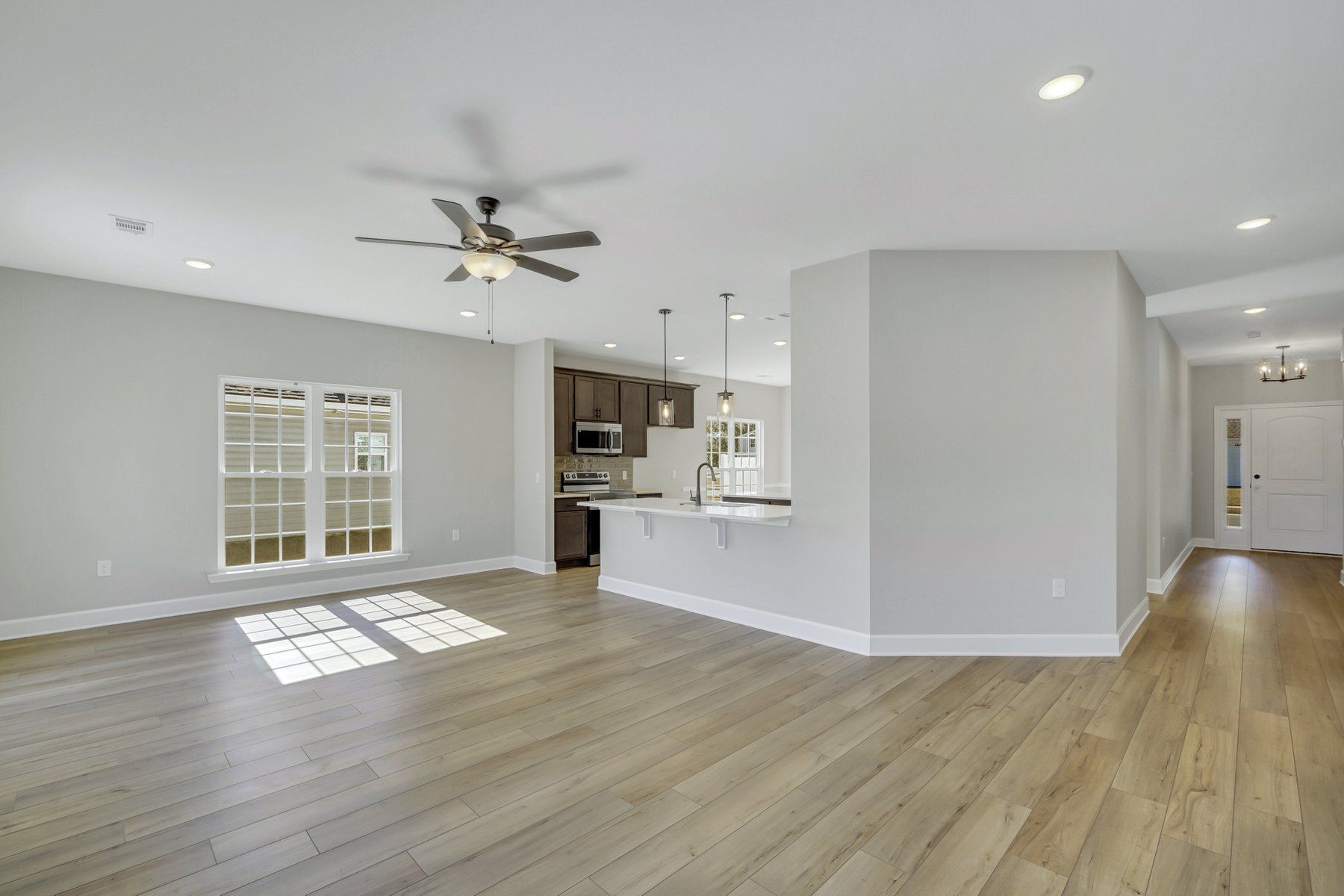 Fripp – Living Room and Kitchen