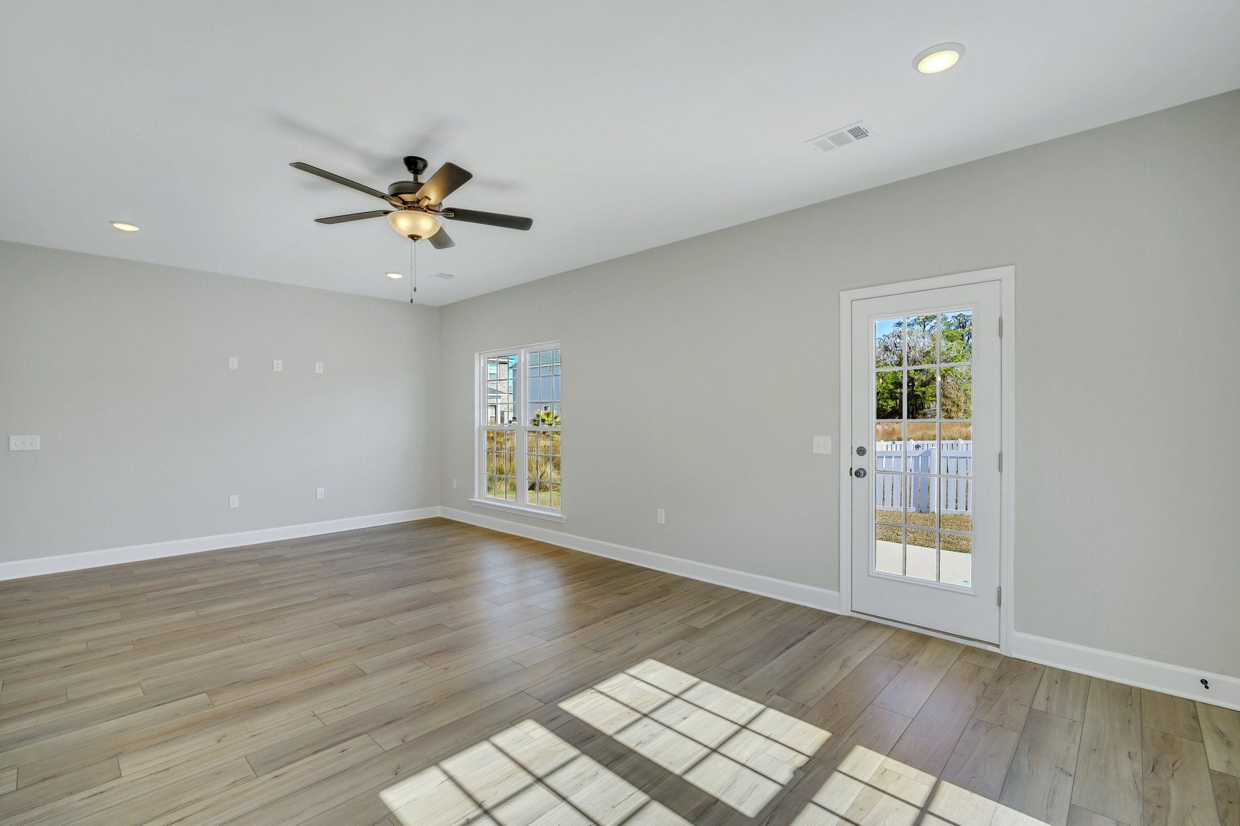 Fripp – Living Room with Patio Access