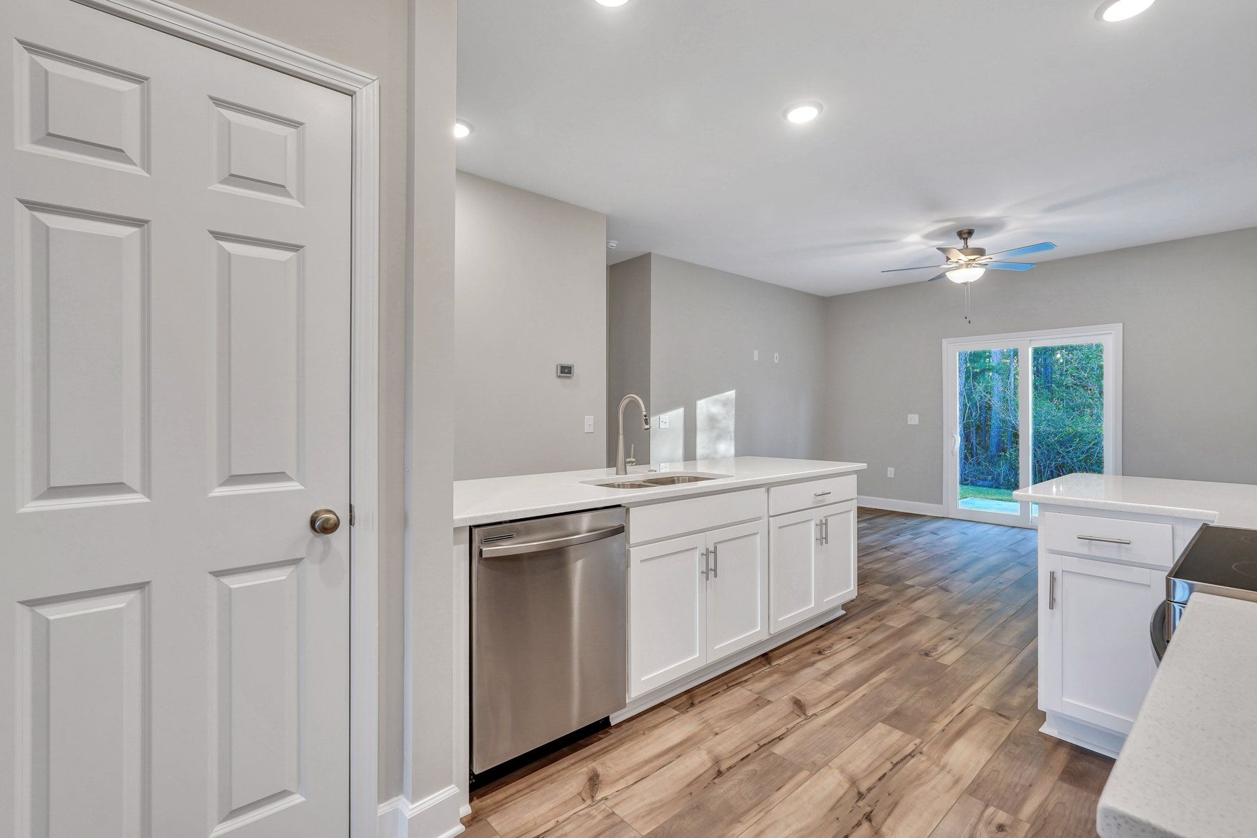 New Haven Townhome A - Kitchen with pantry | Ernest Homes