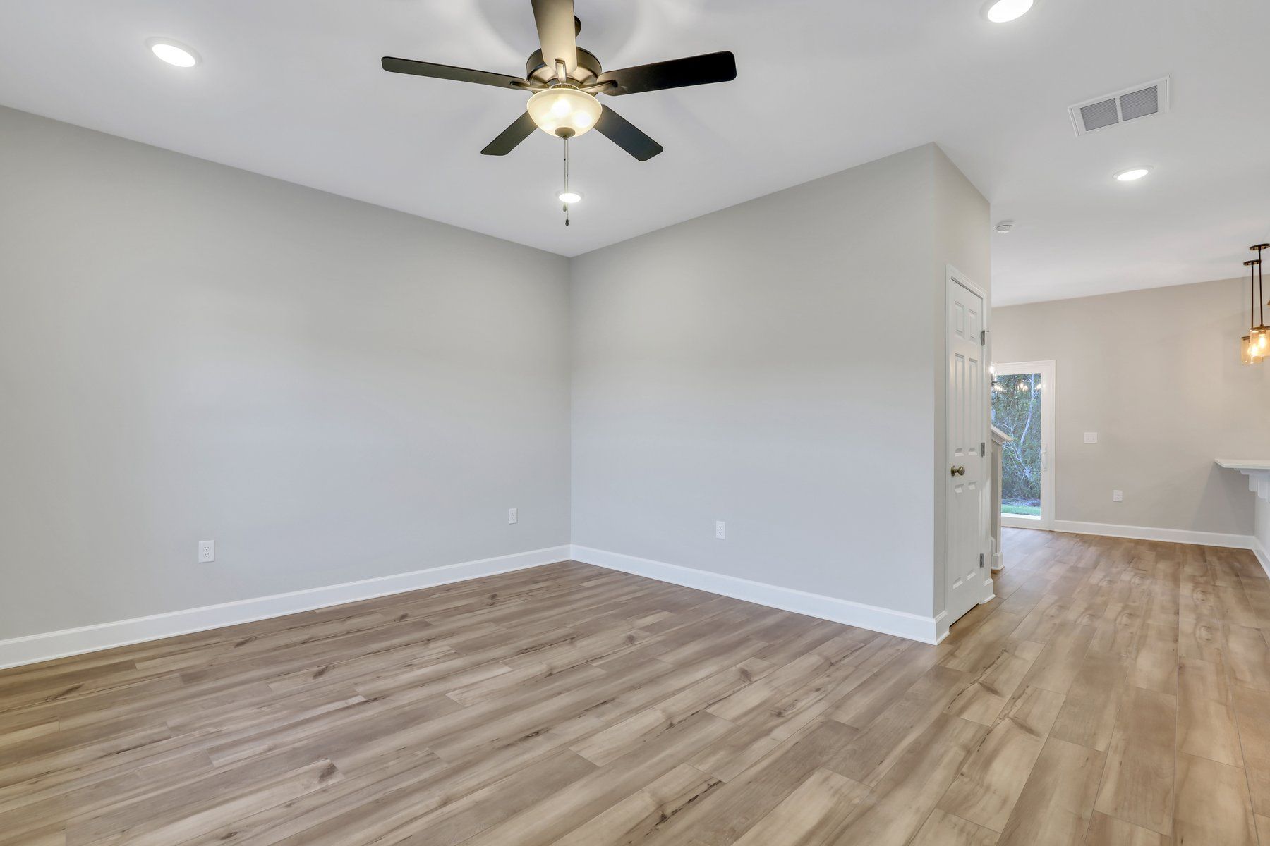New Haven Townhome B - Great Room | Ernest Homes