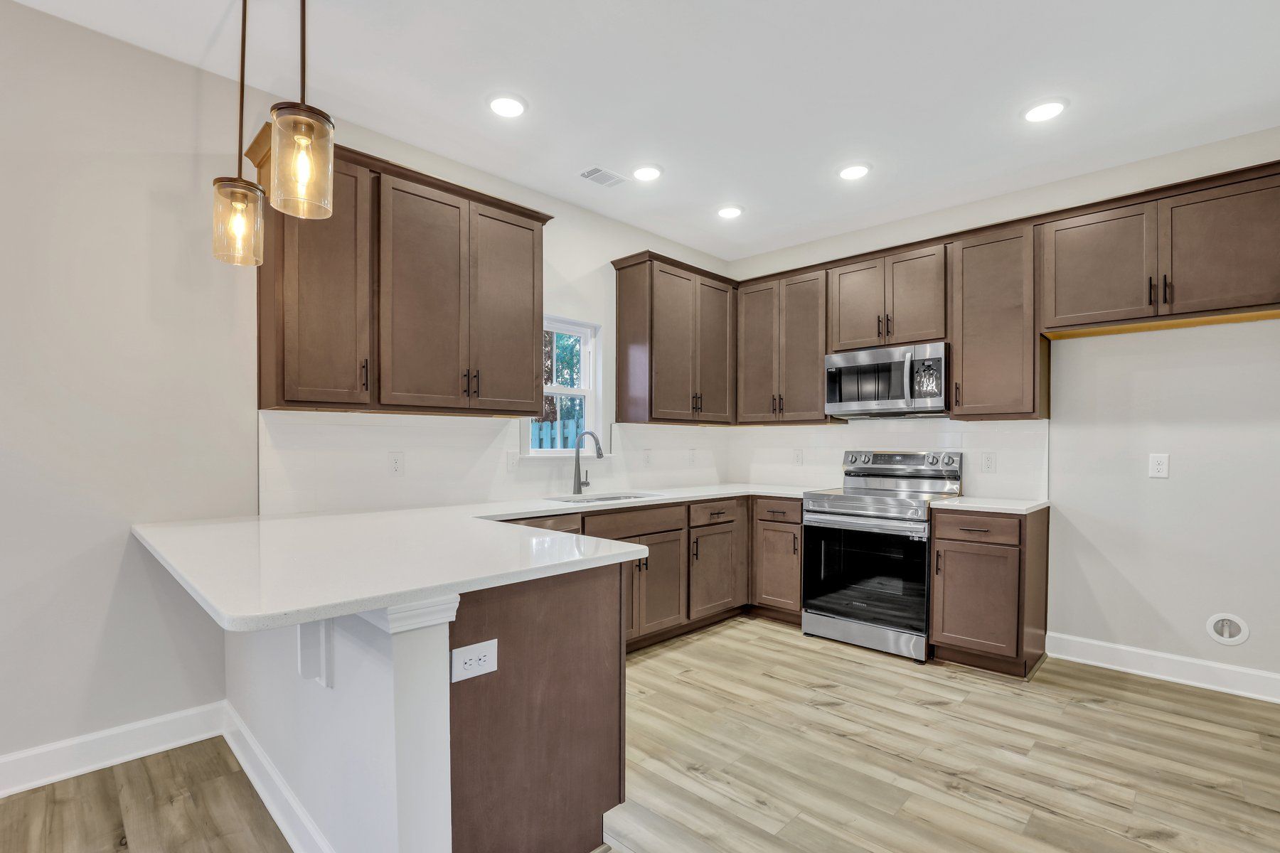 New Haven Townhome B - Kitchen 246 Haisley Run | Ernest Homes