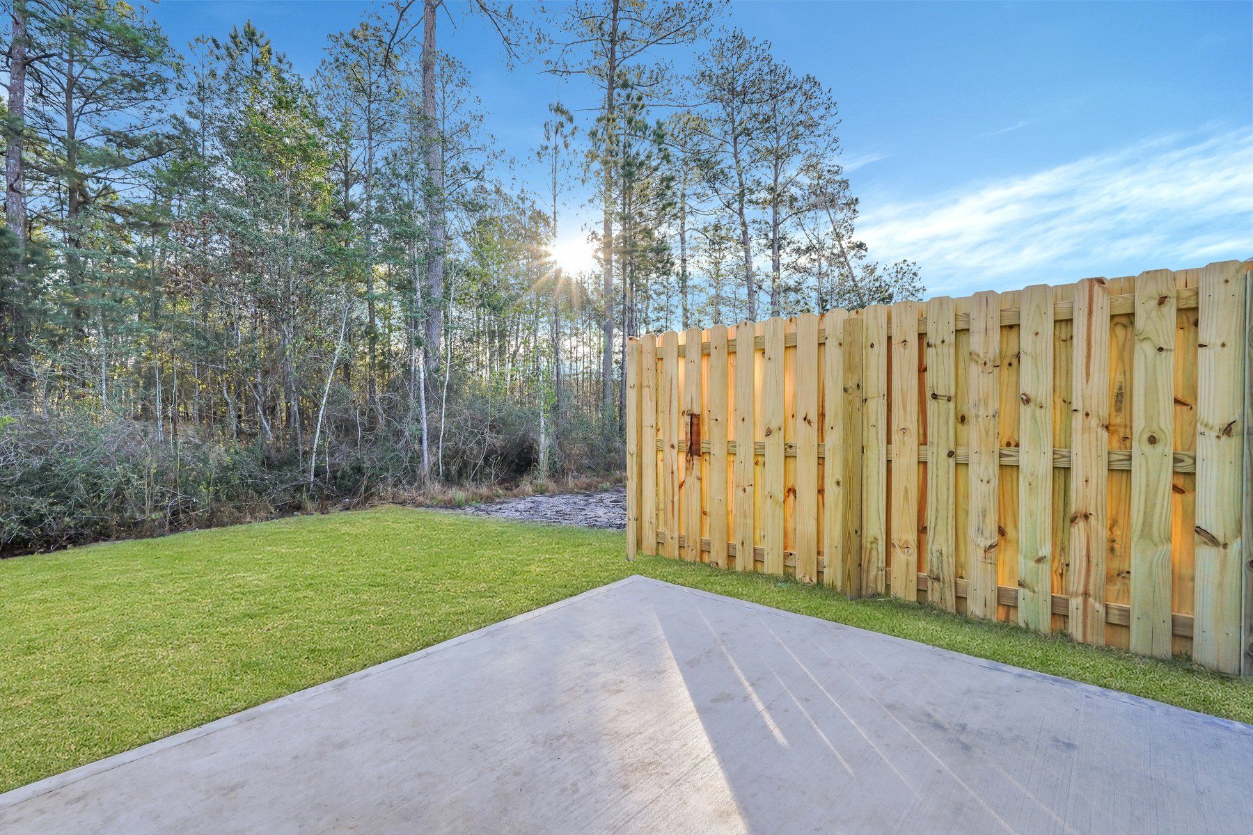 New Haven Townhomes A Privacy Screen | Ernest Homes