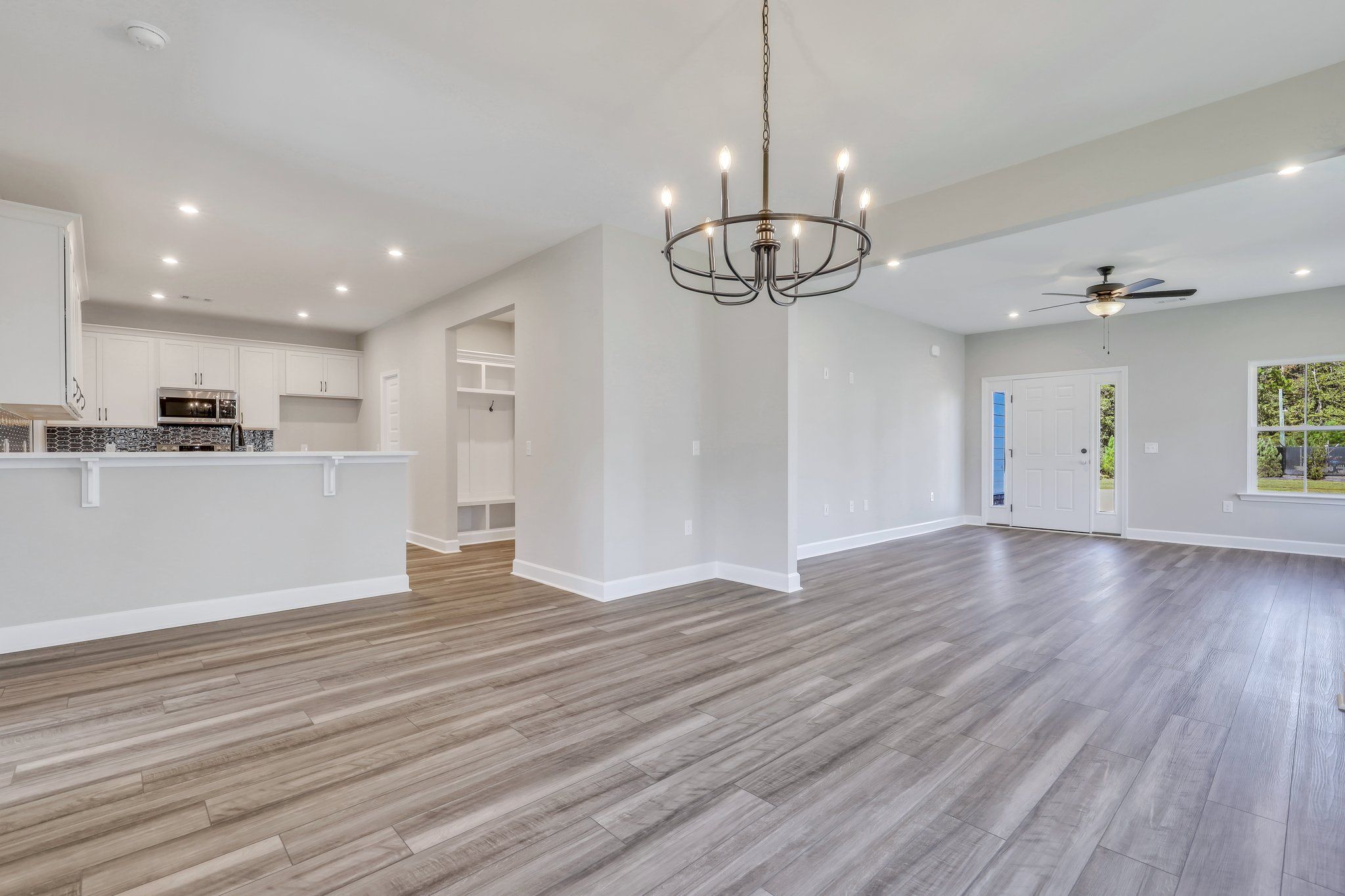 Hatteras Signature – Dining Room | Ernest Homes