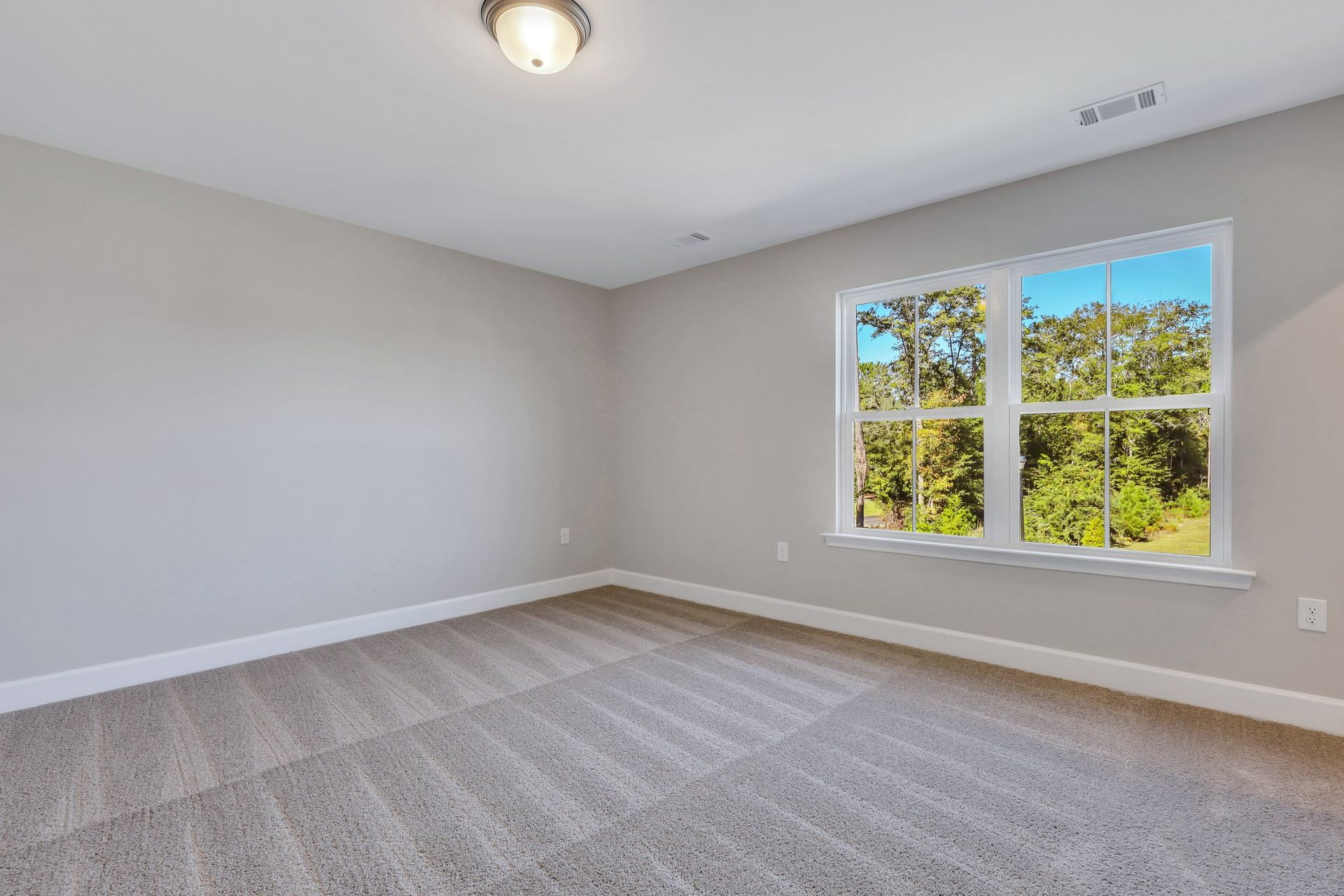 Hatteras Signature - Secondary Bedroom  | Ernest Homes