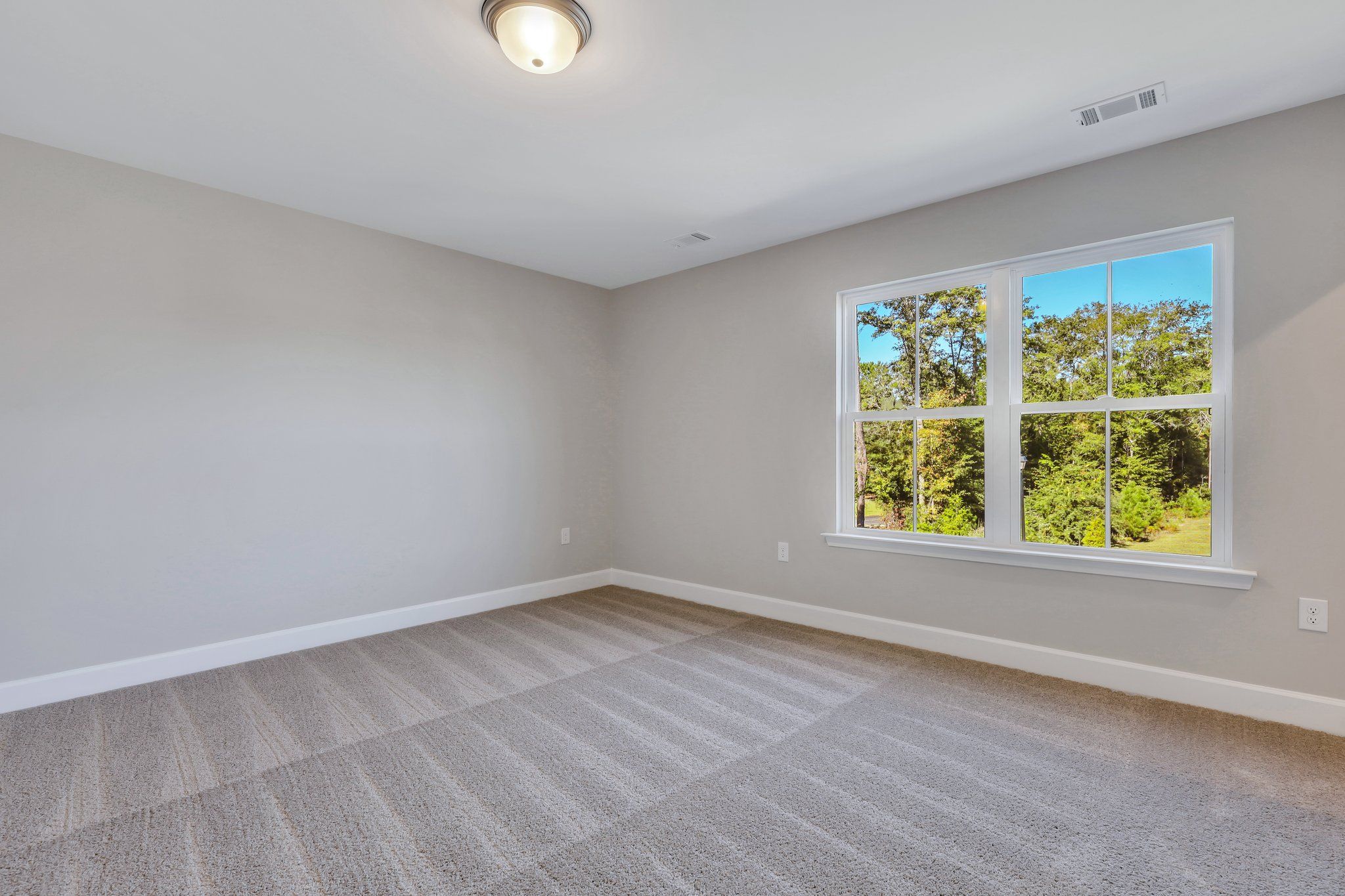 Hatteras Signature - Secondary Bedroom  | Ernest Homes