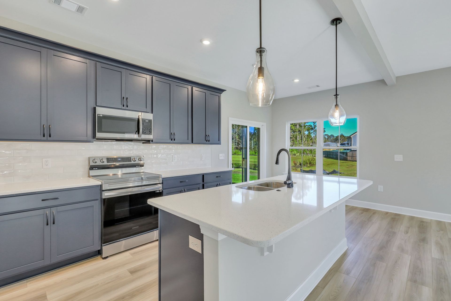 Laurel Kitchen – Large Center Island