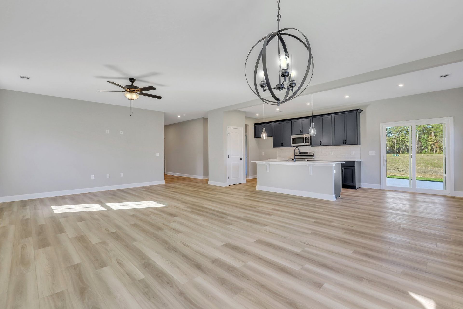 Laurel - Family Room | Ernest Homes