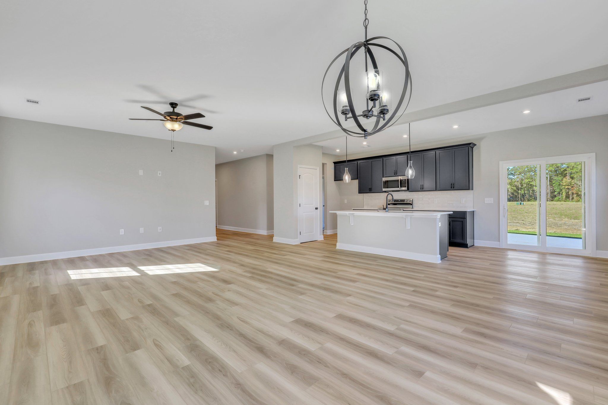 Laurel - Family Room | Ernest Homes