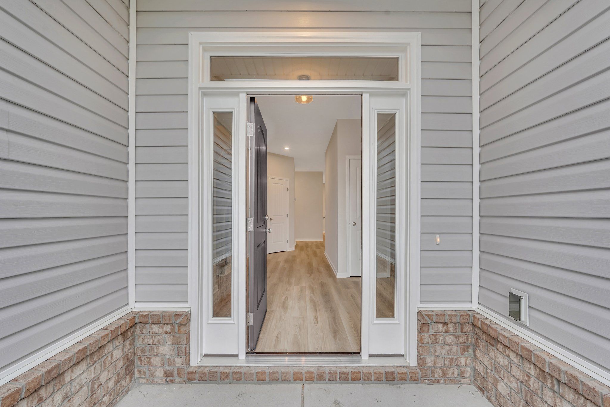 Harbor – Front Entry | Ernest Homes