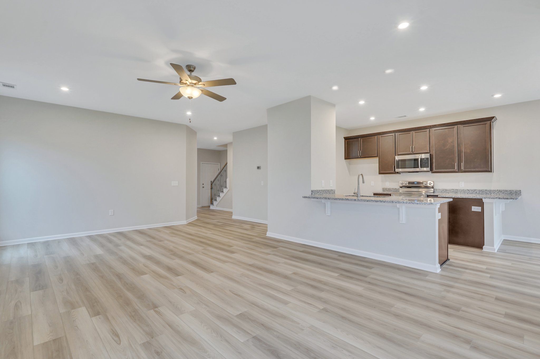 Harbor – Living Room | Ernest Homes