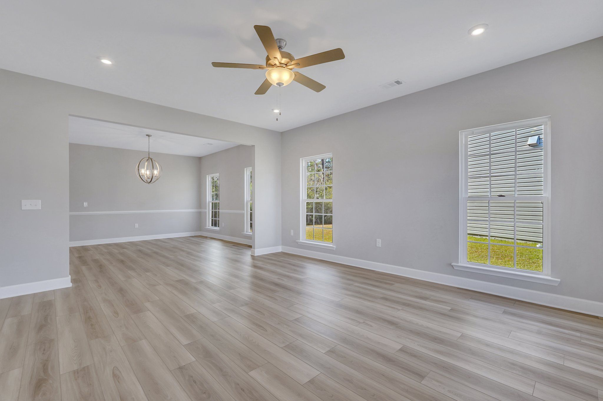 Hatteras Signature – Family Room | Ernest Homes