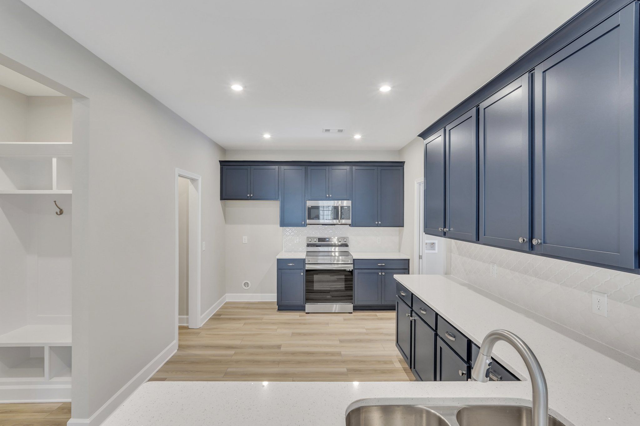 Hatteras Signature - Kitchen  | Ernest Homes