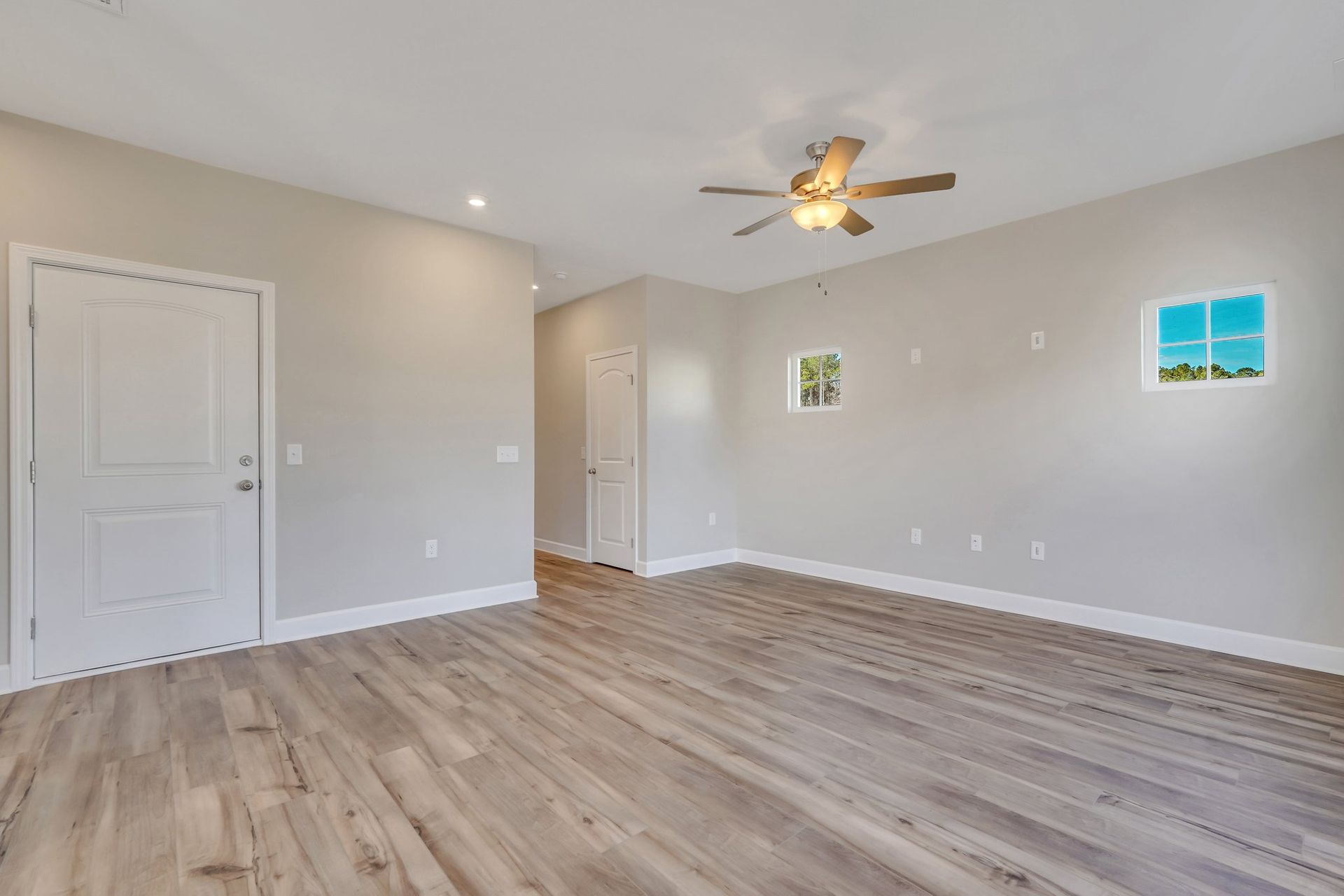 Rose Atoll – Great Room and Garage Entry