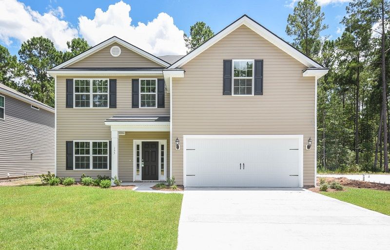 Front Elevation A of Nantucket plan built by Ernest Homes
