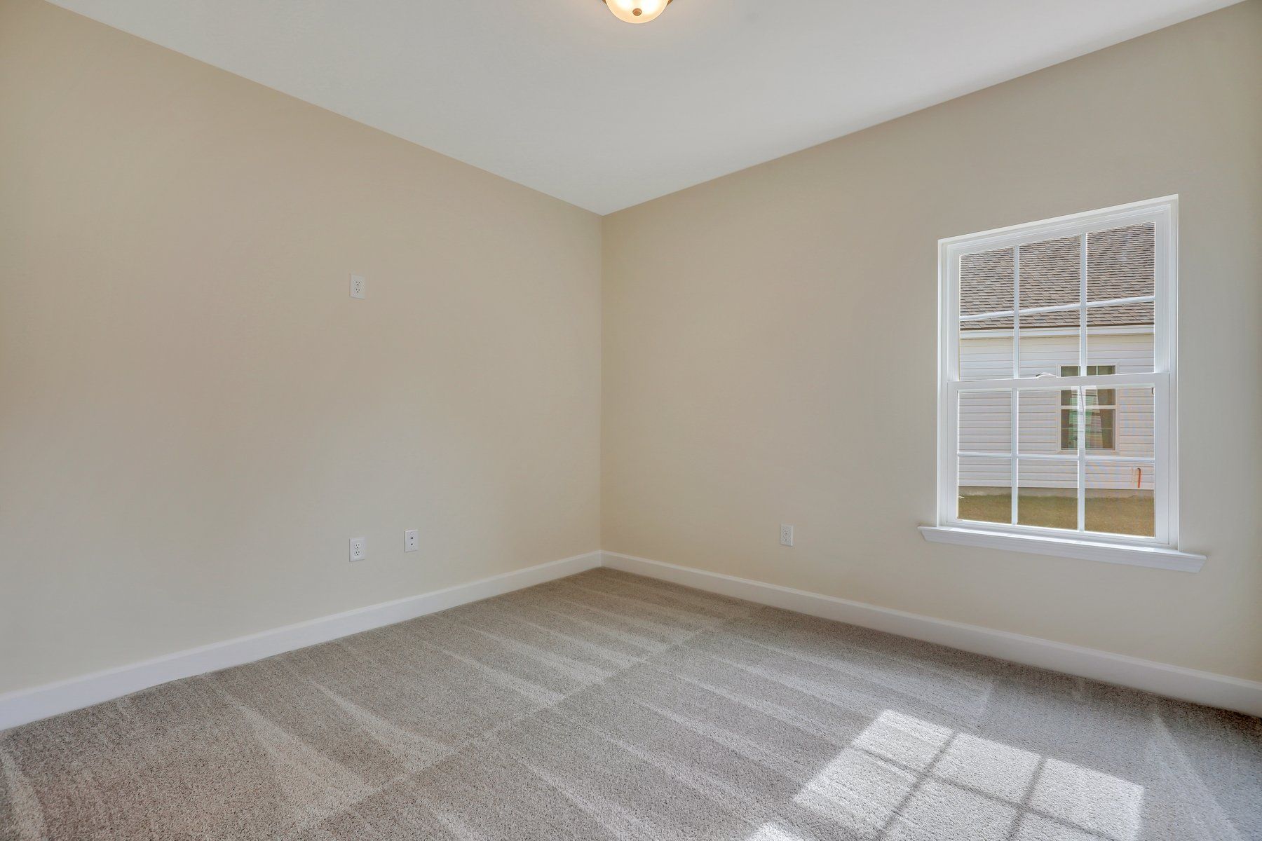 Nantucket - First floor bedroom | Ernest Homes