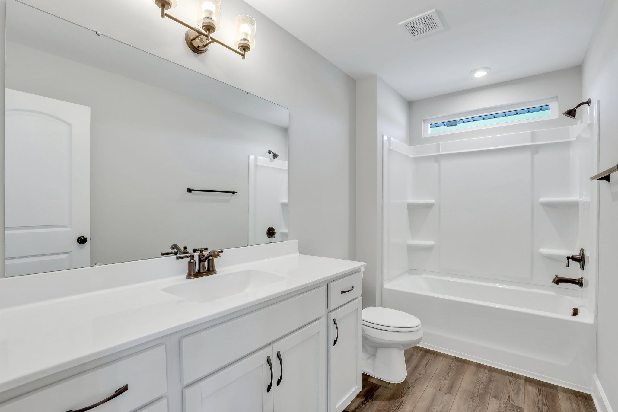 Sherwood - Secondary  Bathroom | Ernest Homes