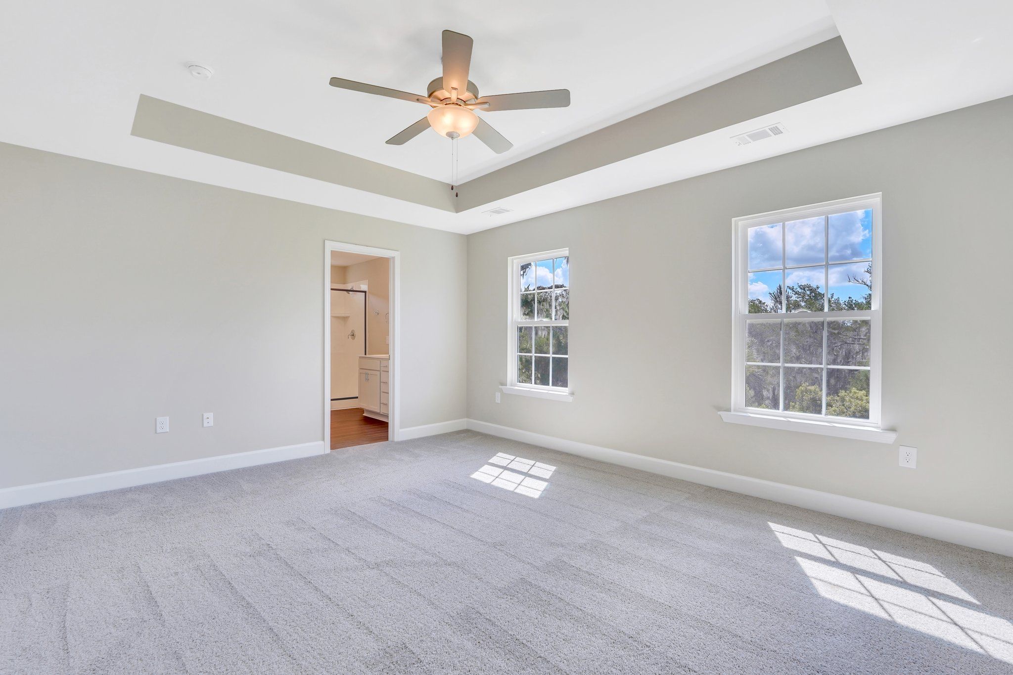 Madison – Owner’s Suite with Tray Ceiling | Ernest Homes