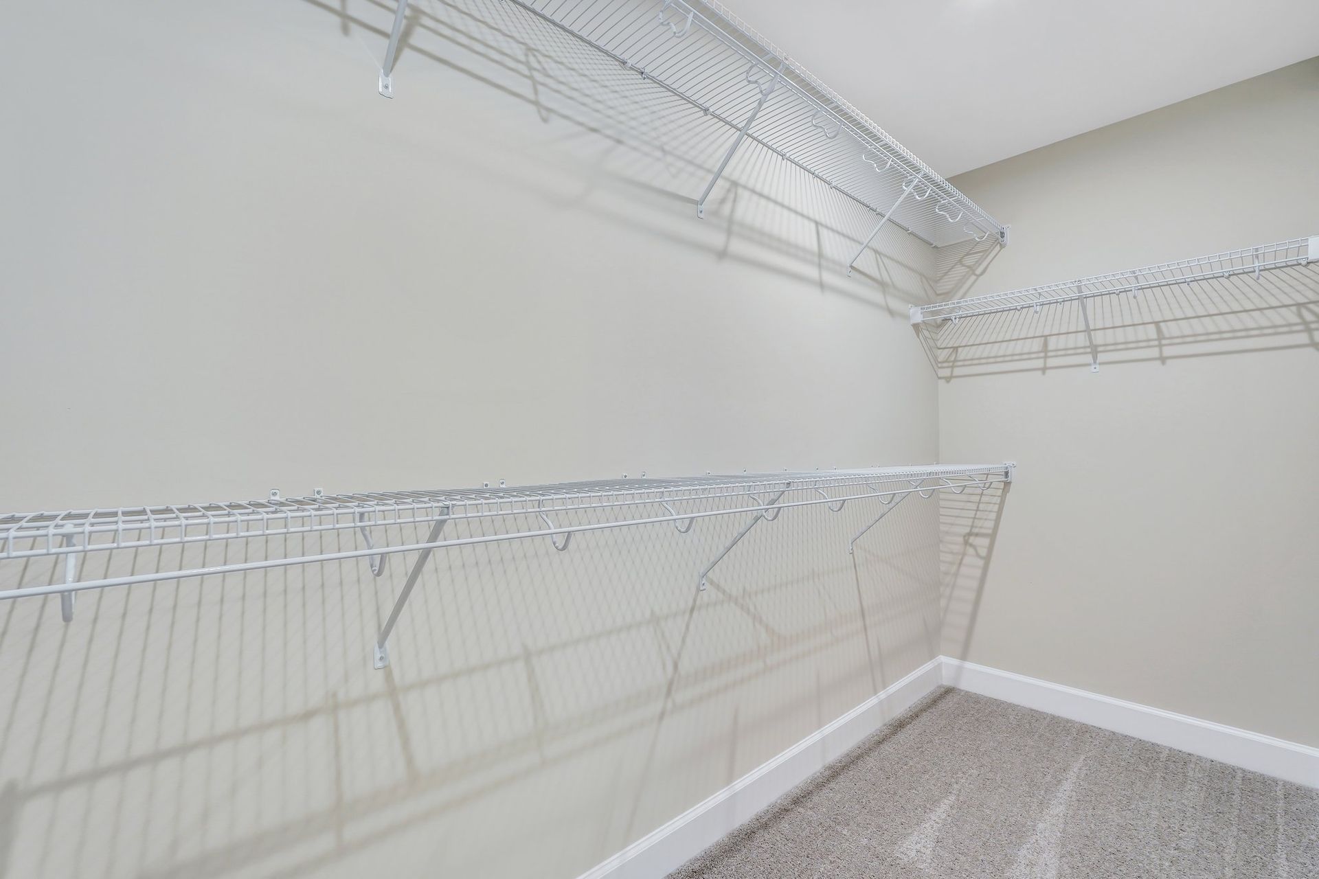 Madison – Owner’s Walk-In Closet