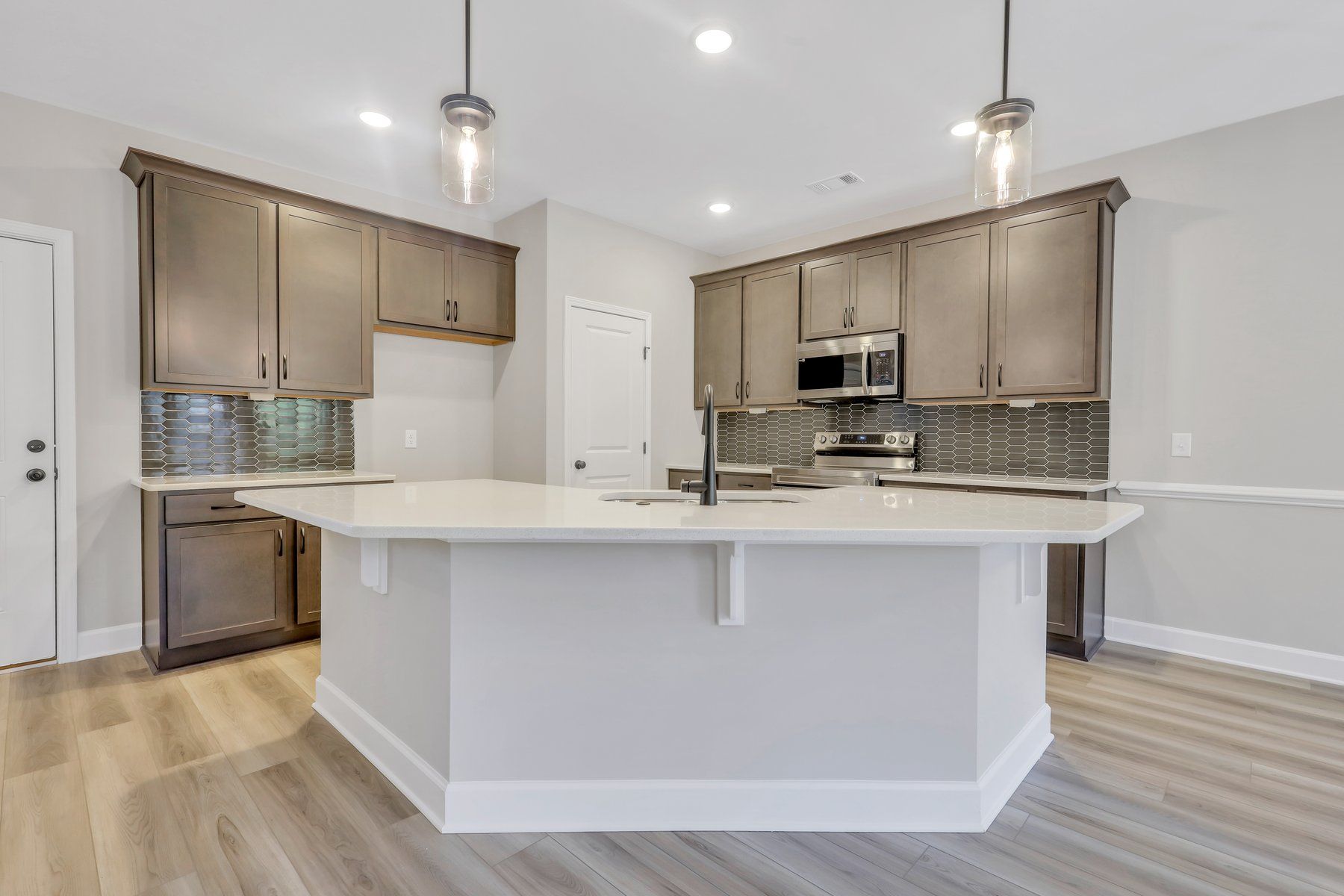 Madison – Kitchen with Birch Cabinets