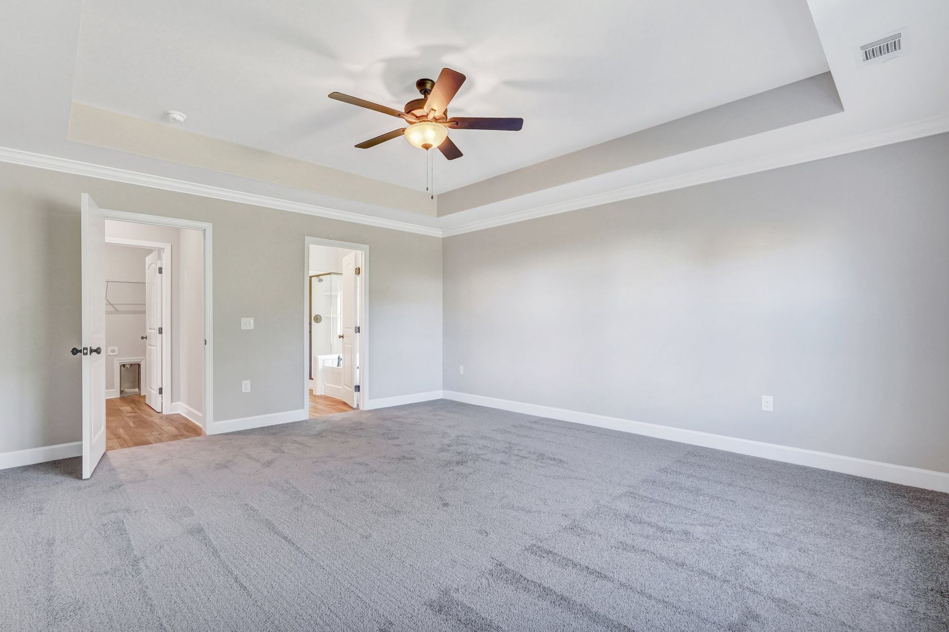 Kingston - Owner's Suite on Main optional Tray Ceiling | Ernest Homes