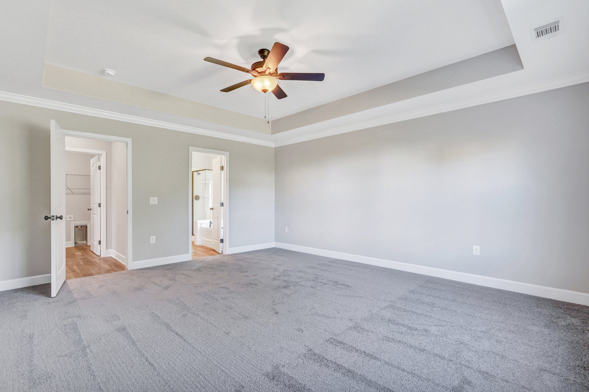 Kingston - Owner's Suite on Main optional Tray Ceiling | Ernest Homes