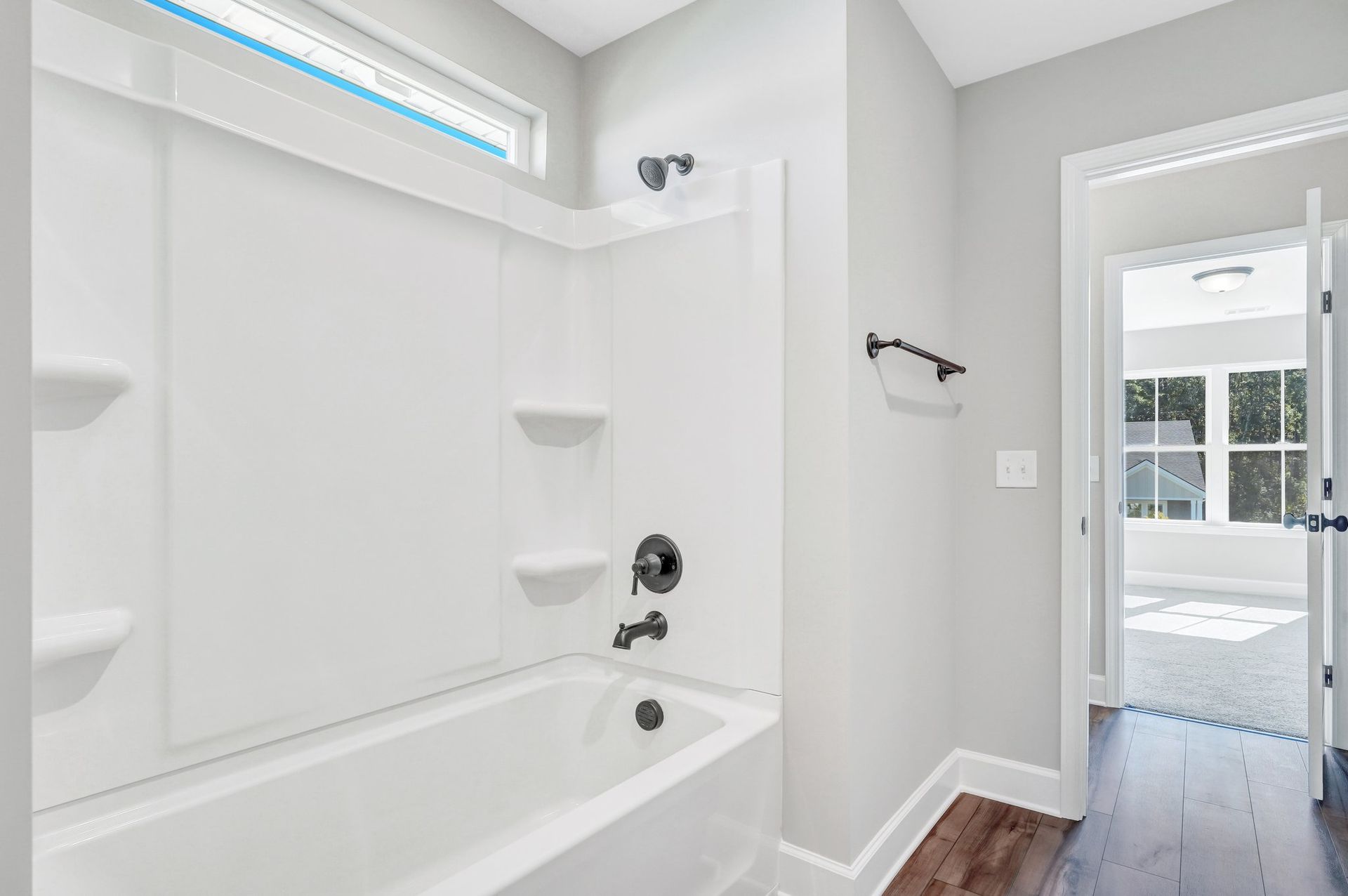 Kingston - Jack-n-Jill Bathroom | Ernest Homes