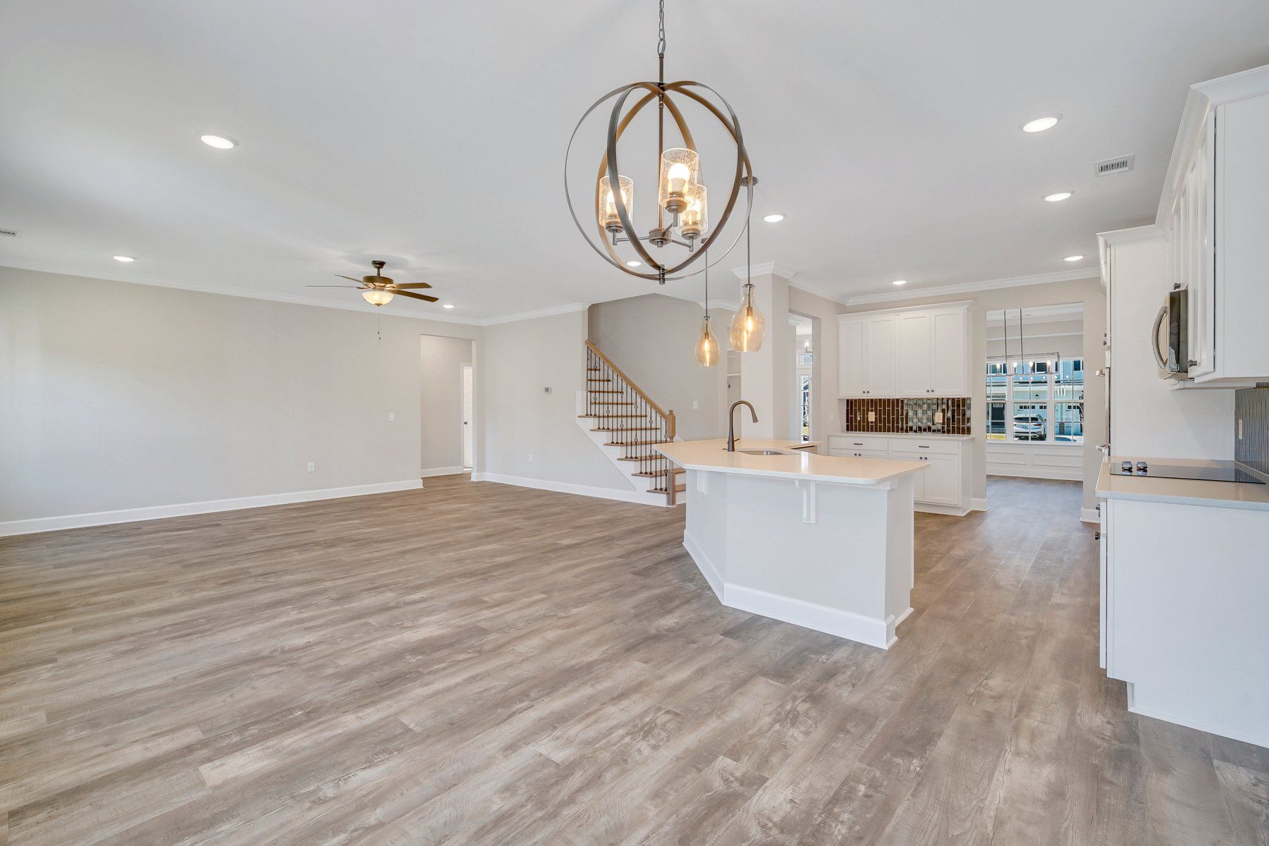 Hilton – Breakfast Area | Ernest Homes
