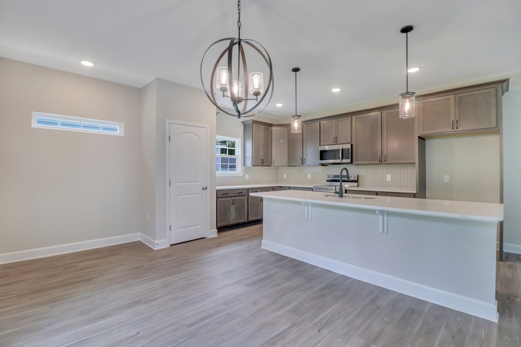 St. Helena – Optional Kitchen with Sink Island