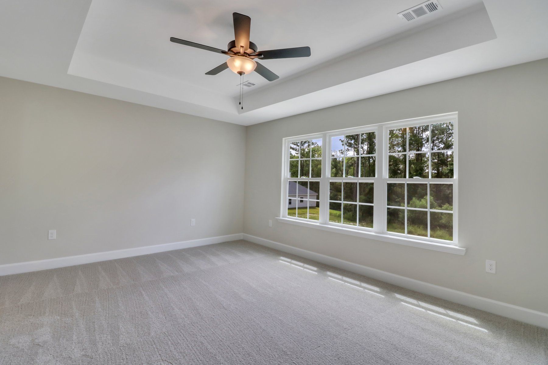 St. Helena – Primary Bedroom with Optional Tray Ceiling