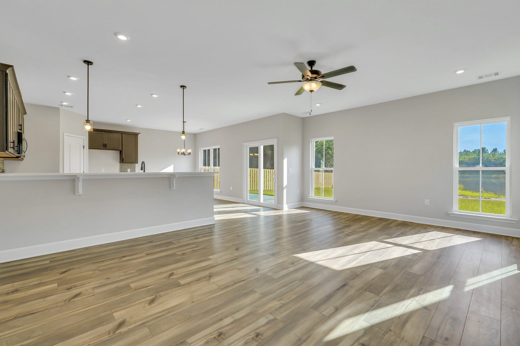 Edisto - Family Room | Ernest Homes