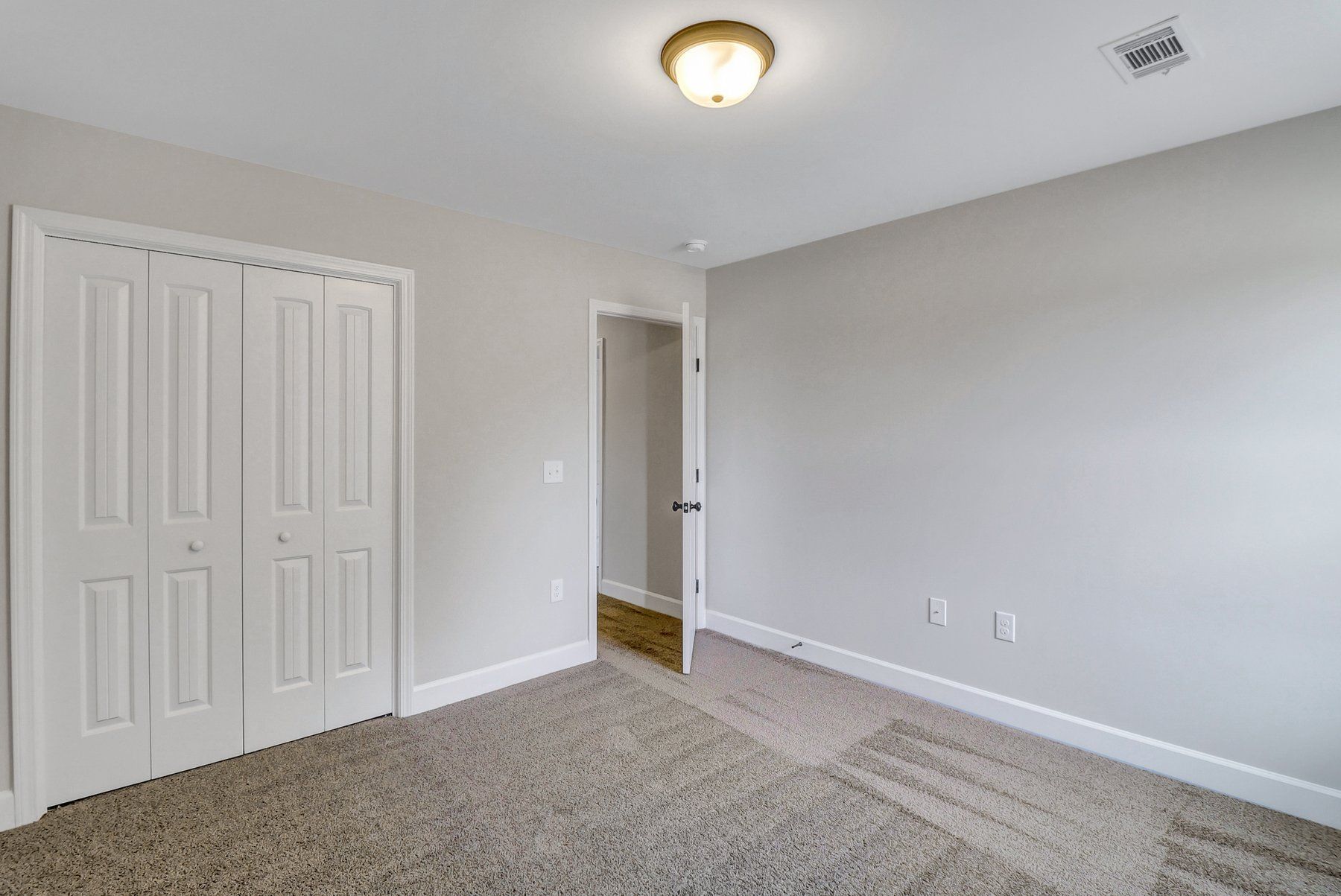 Greybeard - Secondary Bedroom | Ernest Homes