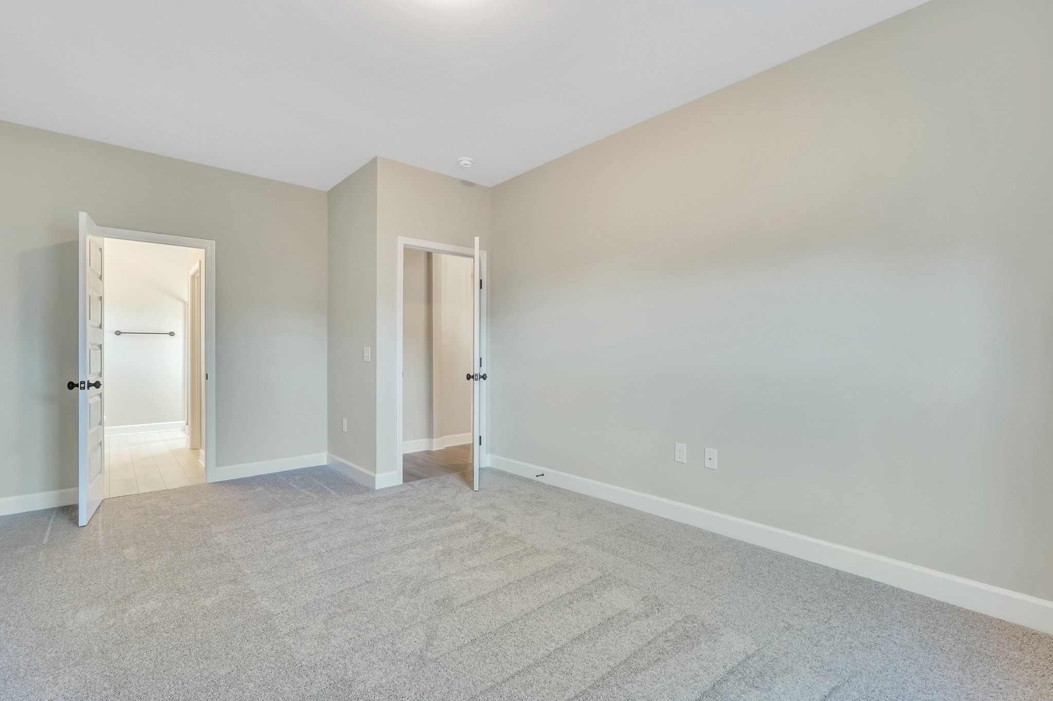 Harbor II Second Primary Suite with Private Ensuite