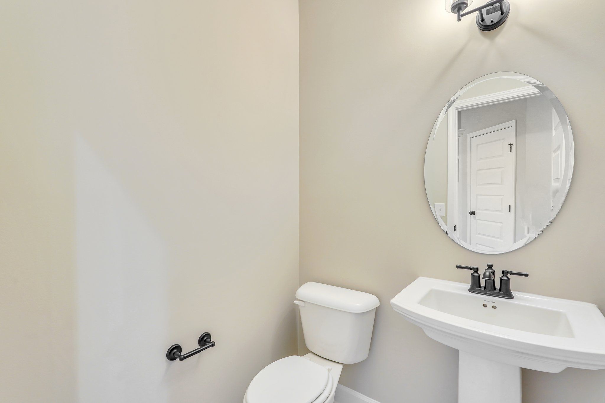 Harbor II Powder Room with Oval Mirror