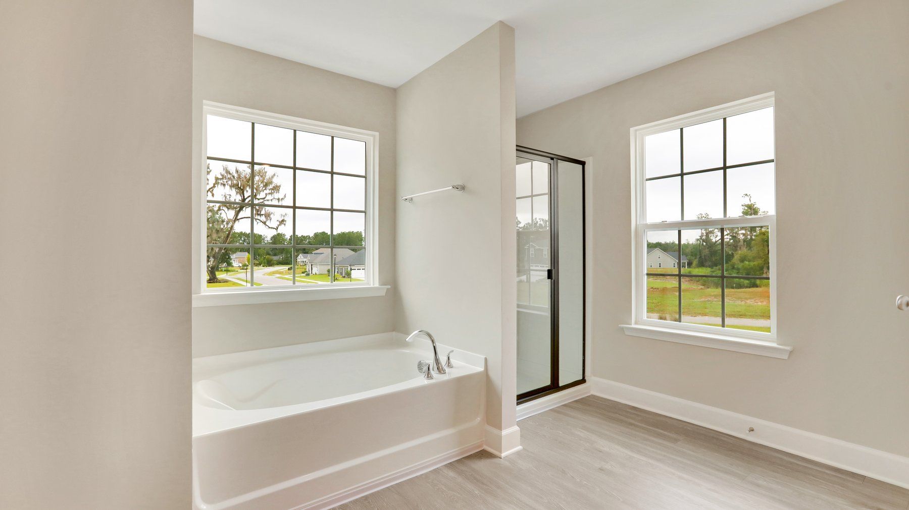 Seabrook Owner's Bath Garden Tub and Privacy Window