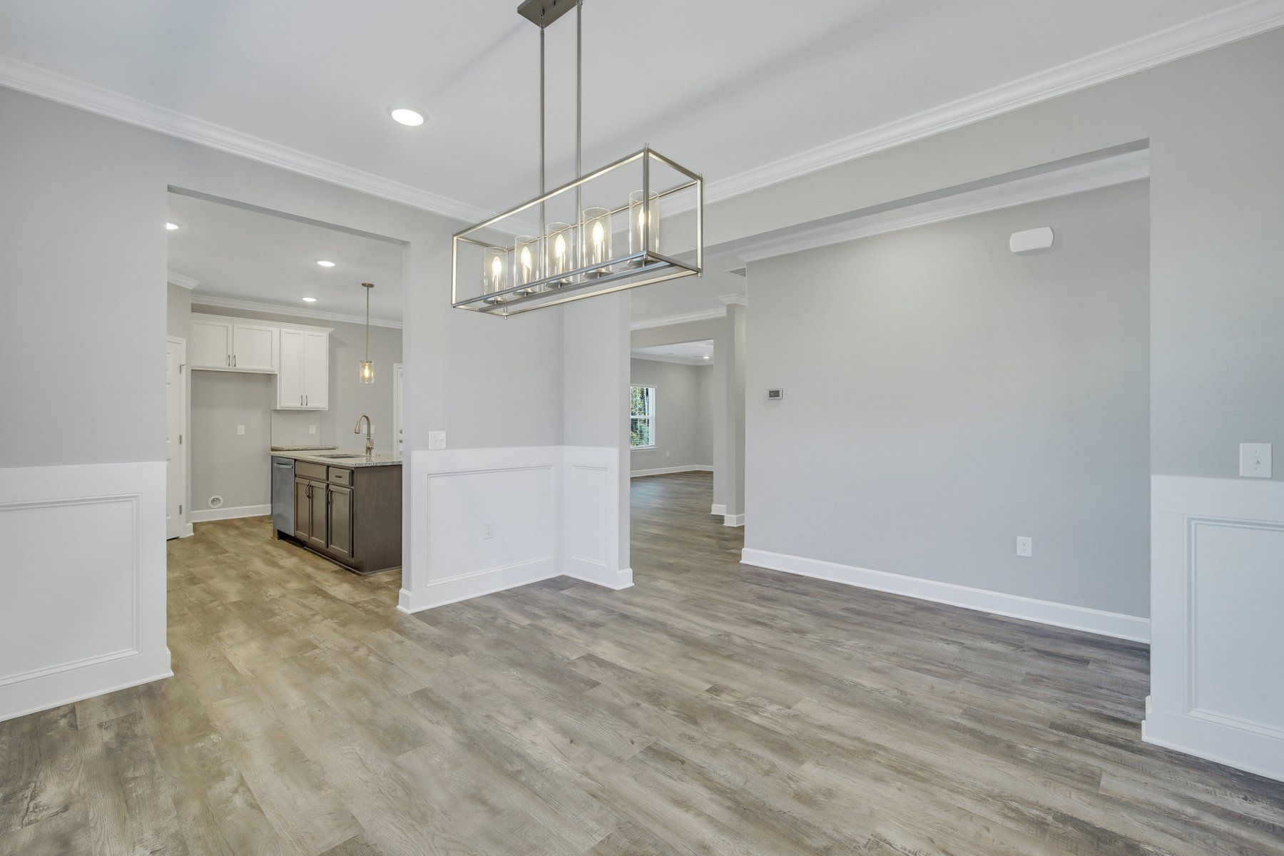 Nantucket Signature - Dining Room | Ernest Homes