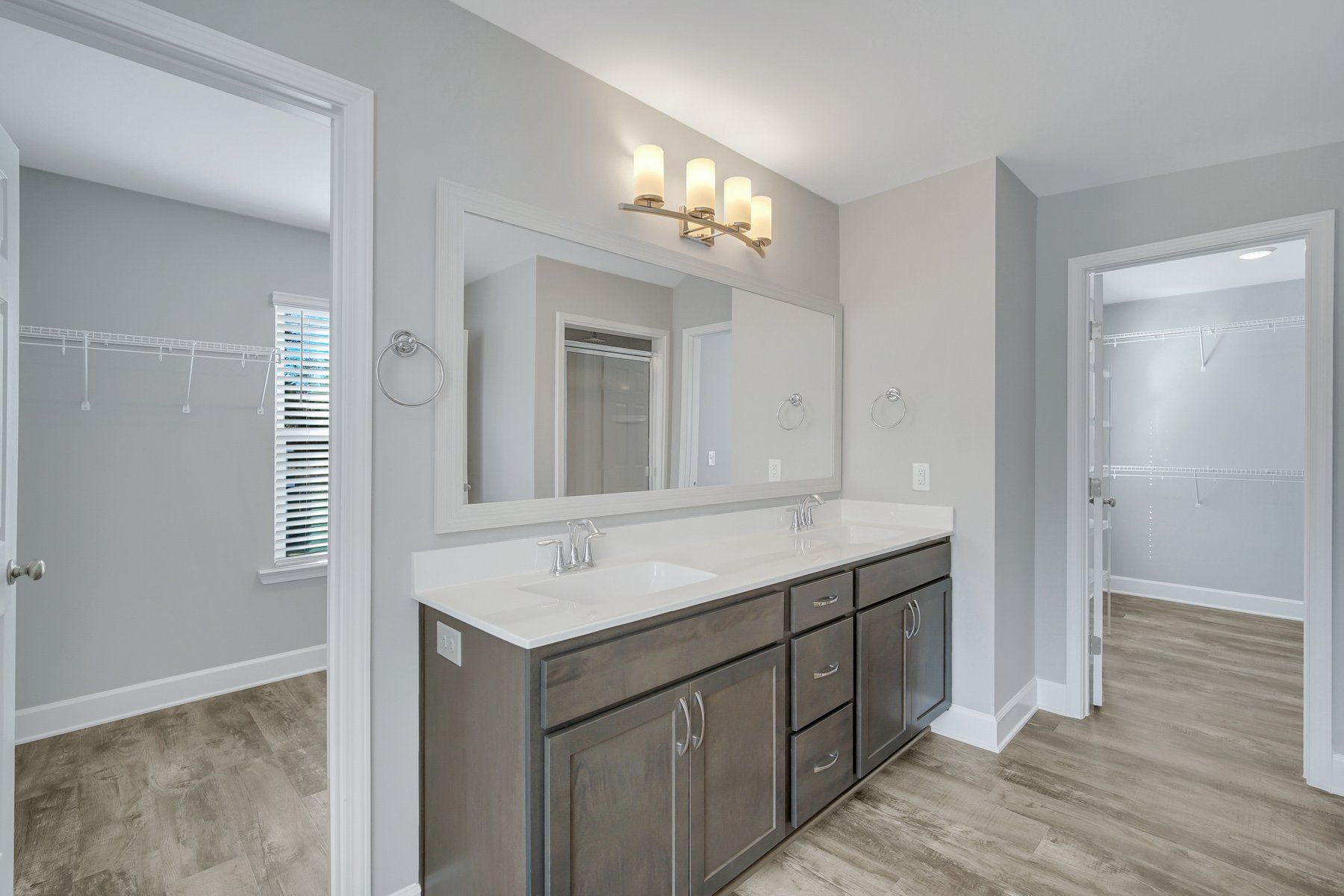 Nantucket Signature - Optional Owner's Bath Suite 2 | Ernest Homes