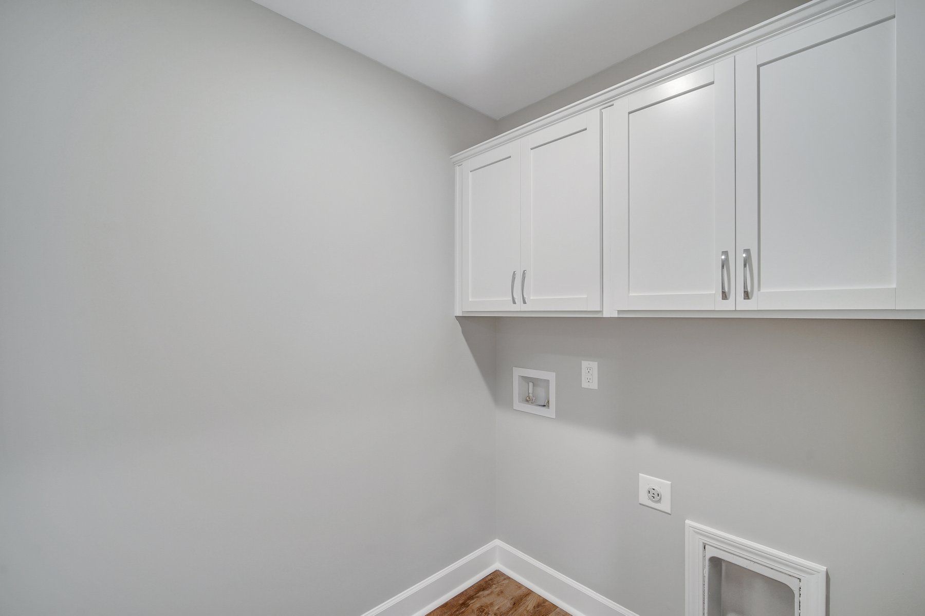 Nantucket Signature - Laundry Room with optional cabinets | Ernest Homes