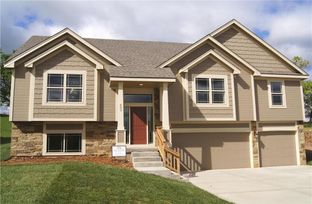 Staley Hills Villas por Ernst Brothers Home Constr en Kansas City Missouri