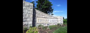 Tiffany Lakes por Ernst Brothers Home Constr en Kansas City Missouri