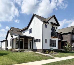 17292 Newton Main Street (The Bridgeton)
