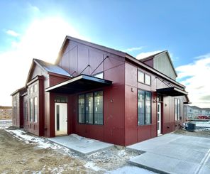 1676 Solebar Way (The Wells)