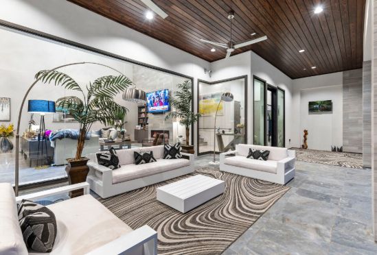 casa en Flair Builders, LLC por Flair Builders, LLC